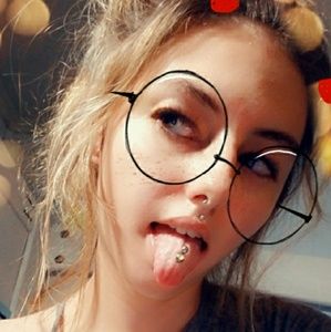 Meet your Posher, Ariel